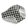 لوحة شطرنج حمراء مغطاة بملابس داخلية نسائية منوعة من القطن Item Picture